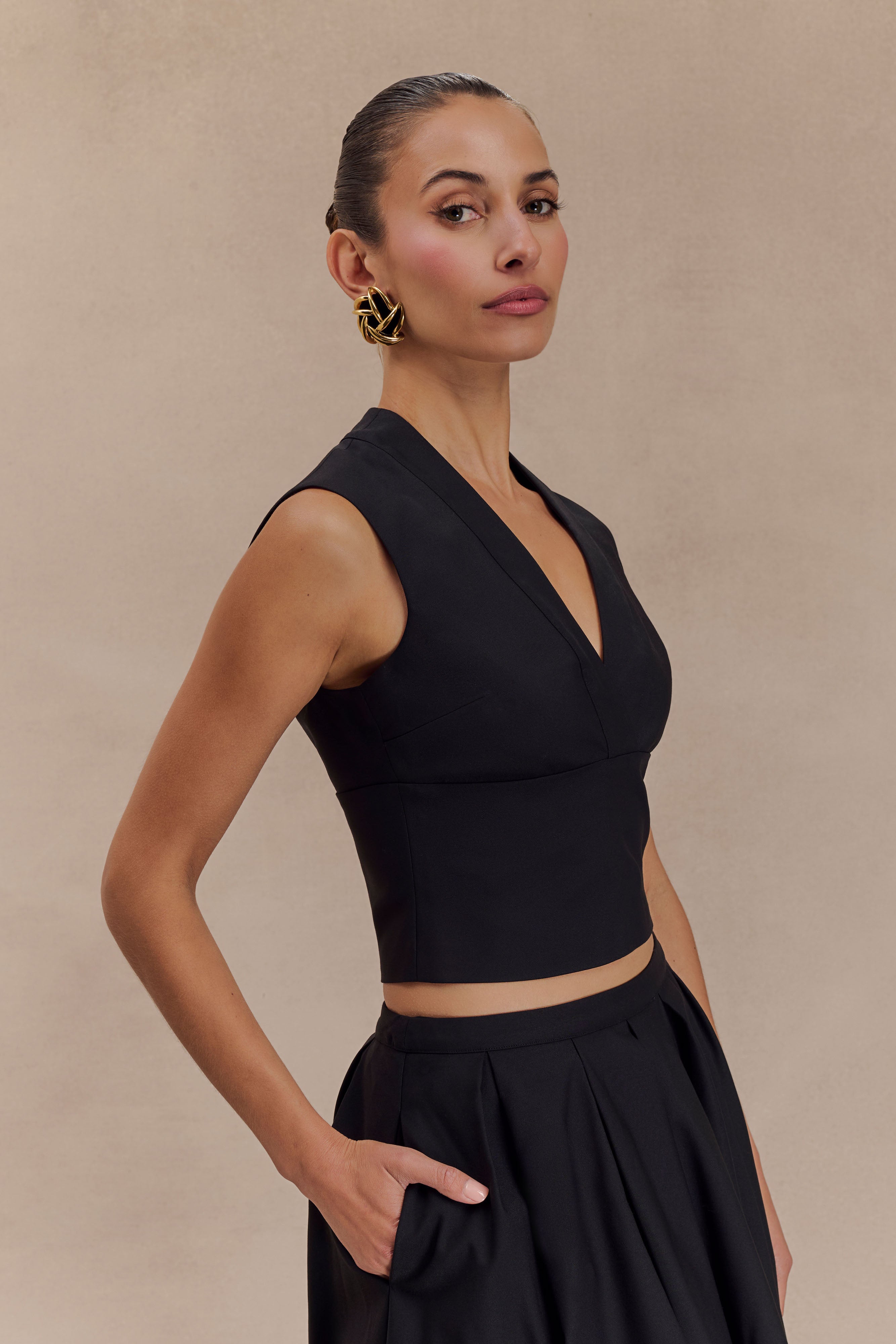 Jemima Sleeveless Cross Over Top - Black